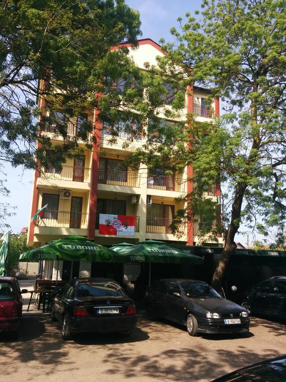 Central Park Family Hotel Kavarna Exterior foto